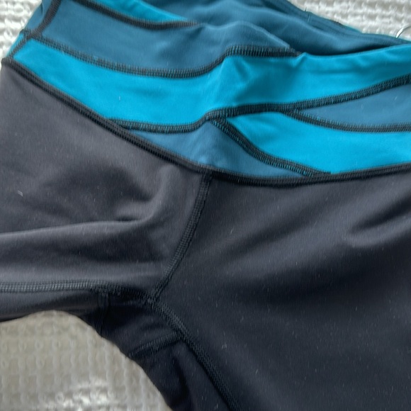 Lululemon leggings - Picture 3 of 4